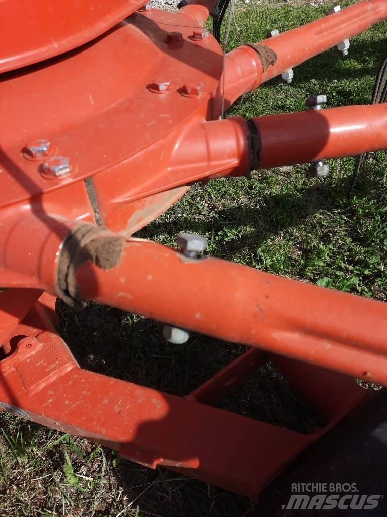 Kuhn GA6632 Αναμοχλευτήρες