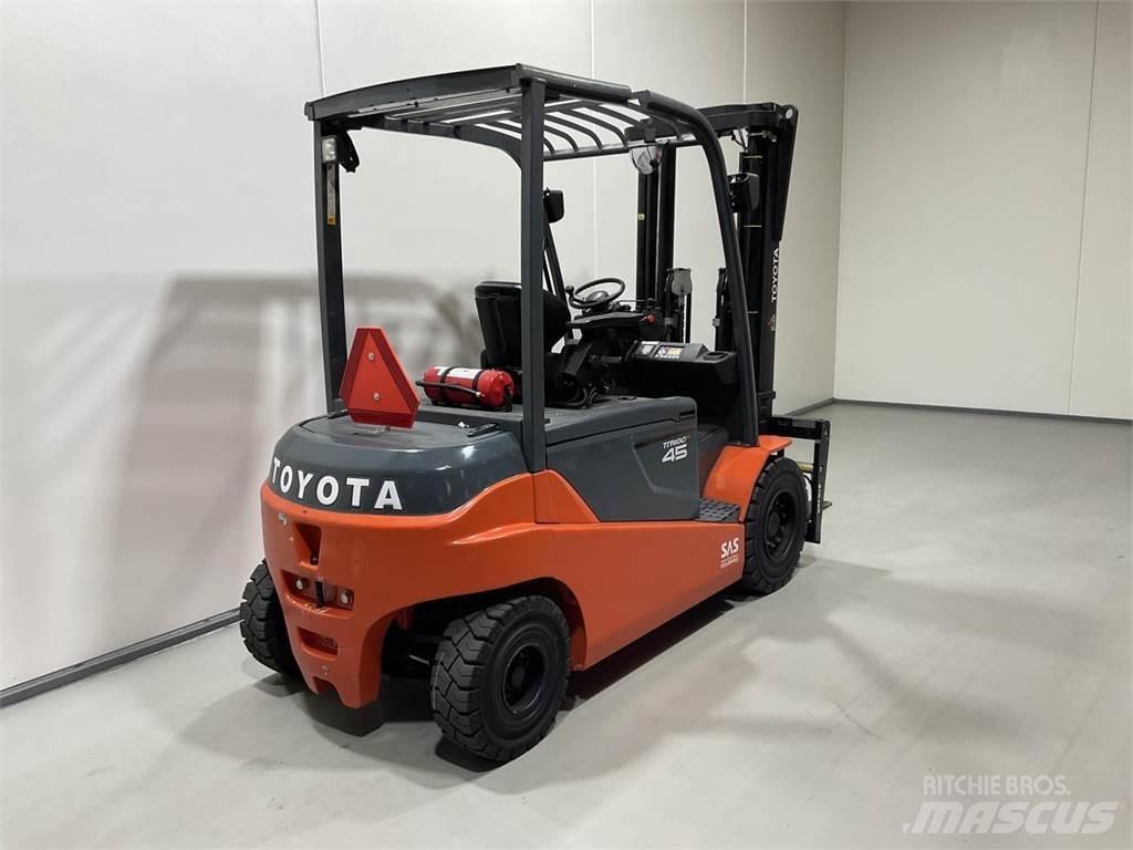 Toyota 8FBMT45 Ηλεκτρικά περονοφόρα ανυψωτικά κλαρκ