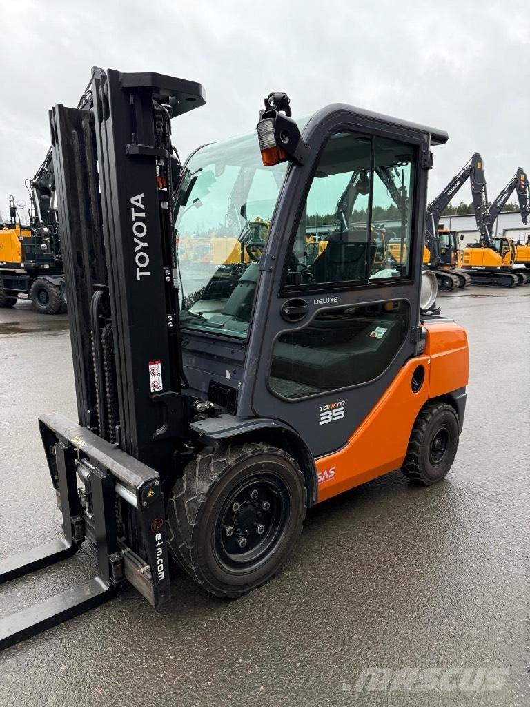 Toyota 02-8 FGJF 35 Περονοφόρα ανυψωτικά κλαρκ με φυσικό αέριο LPG