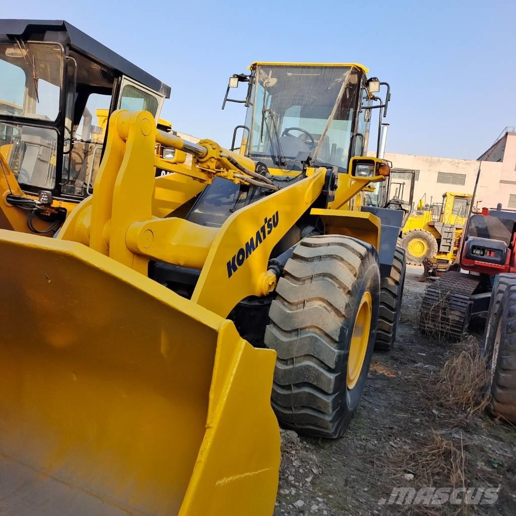 Komatsu WA 320-5 Εκσκαφείς με ερπύστριες