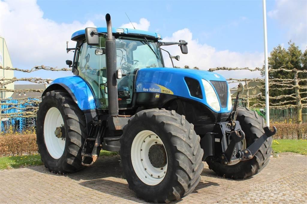 New Holland T7050 Τρακτέρ