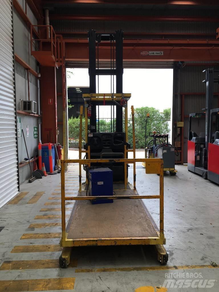 Hyster R30XMF3 Περονοφόρο ανυψωτικό συλλογής παραγγελιών μεγάλου ύψους