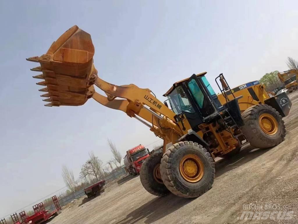 CAT 660D Φορτωτές με λάστιχα (Τροχοφόροι)