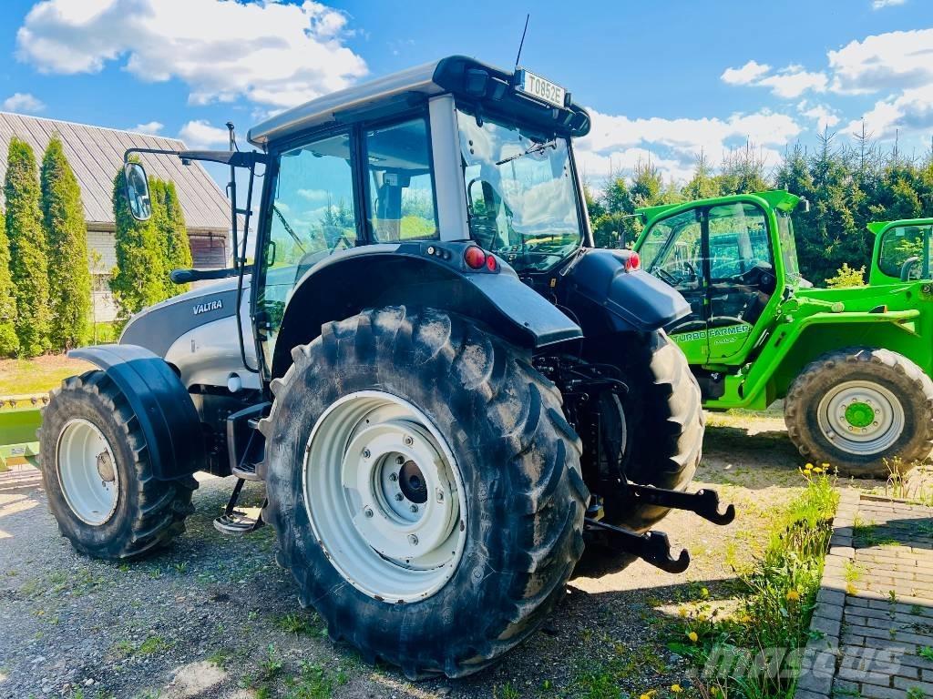 Valtra T 121 HT Τρακτέρ