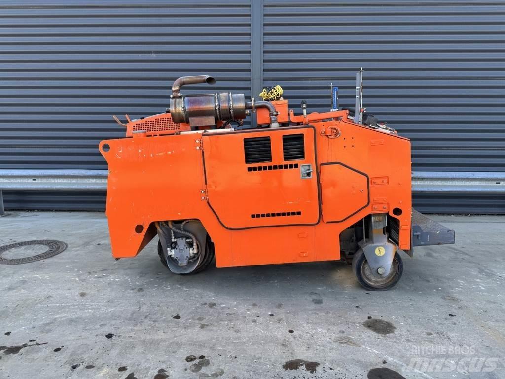 Wirtgen W 350 Επεξεργασίας επίστρωσης ασφάλτου