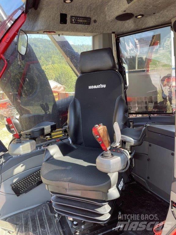 Komatsu 951 Θεριζοαλωνιστικές μηχανές