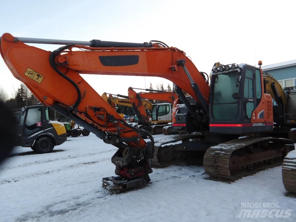 Doosan DX 235 Εκσκαφείς με ερπύστριες