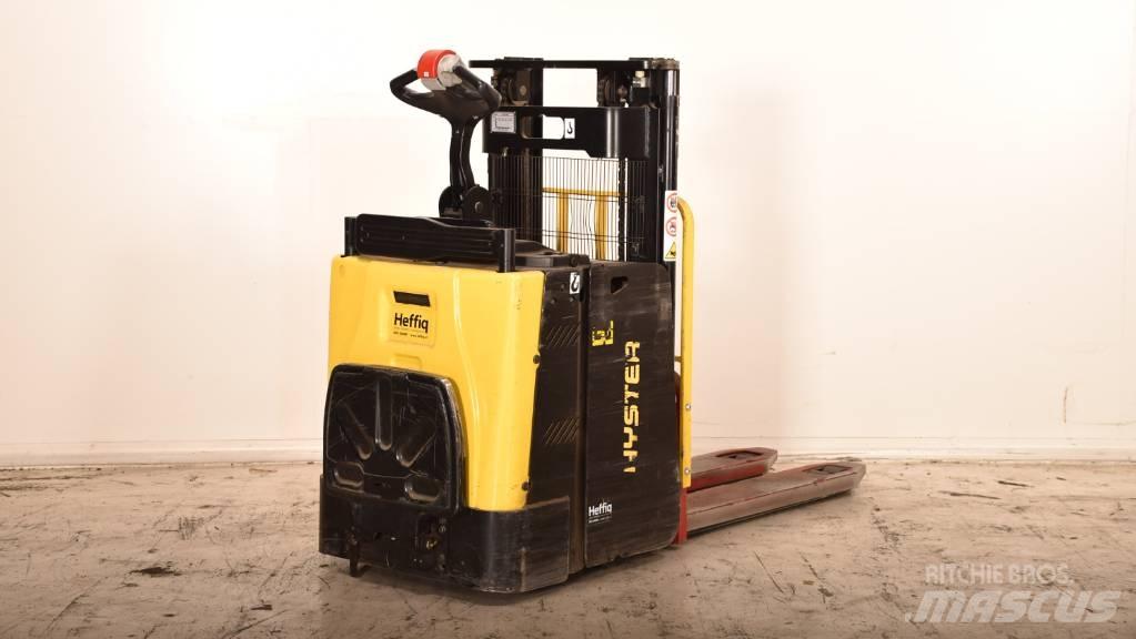 Hyster P2.0SD Χειροκίνητο περονοφόρο ανυψωτικό με πλατφόρμα