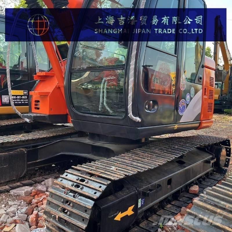 Hitachi ZX 135 Εκσκαφείς με ερπύστριες