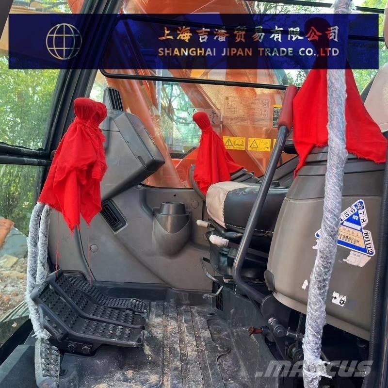 Hitachi ZX 135 Εκσκαφείς με ερπύστριες