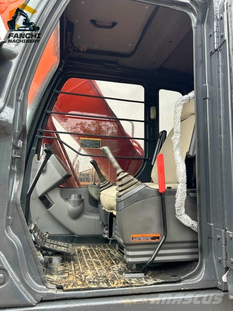 Hitachi 210LC Εκσκαφείς με ερπύστριες
