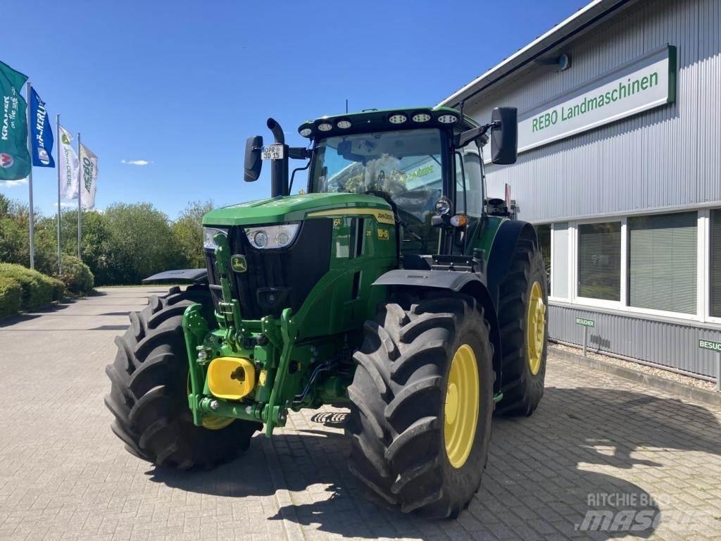 John Deere 6R215 Τρακτέρ