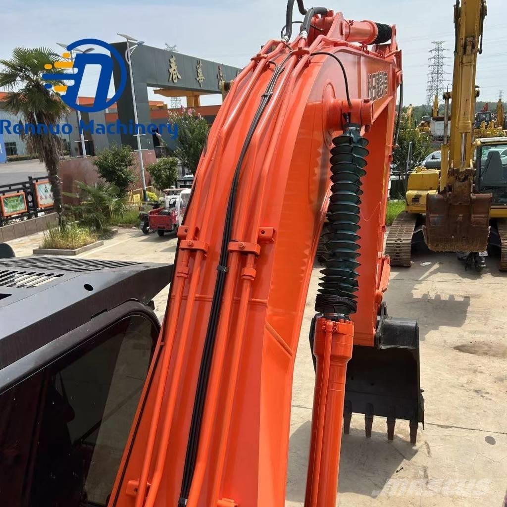 Hitachi ZX 200 Εκσκαφείς με ερπύστριες