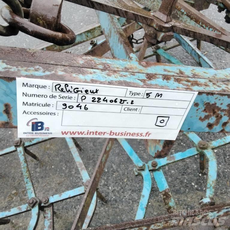 Religieux PORTE 5M Σβάρνες