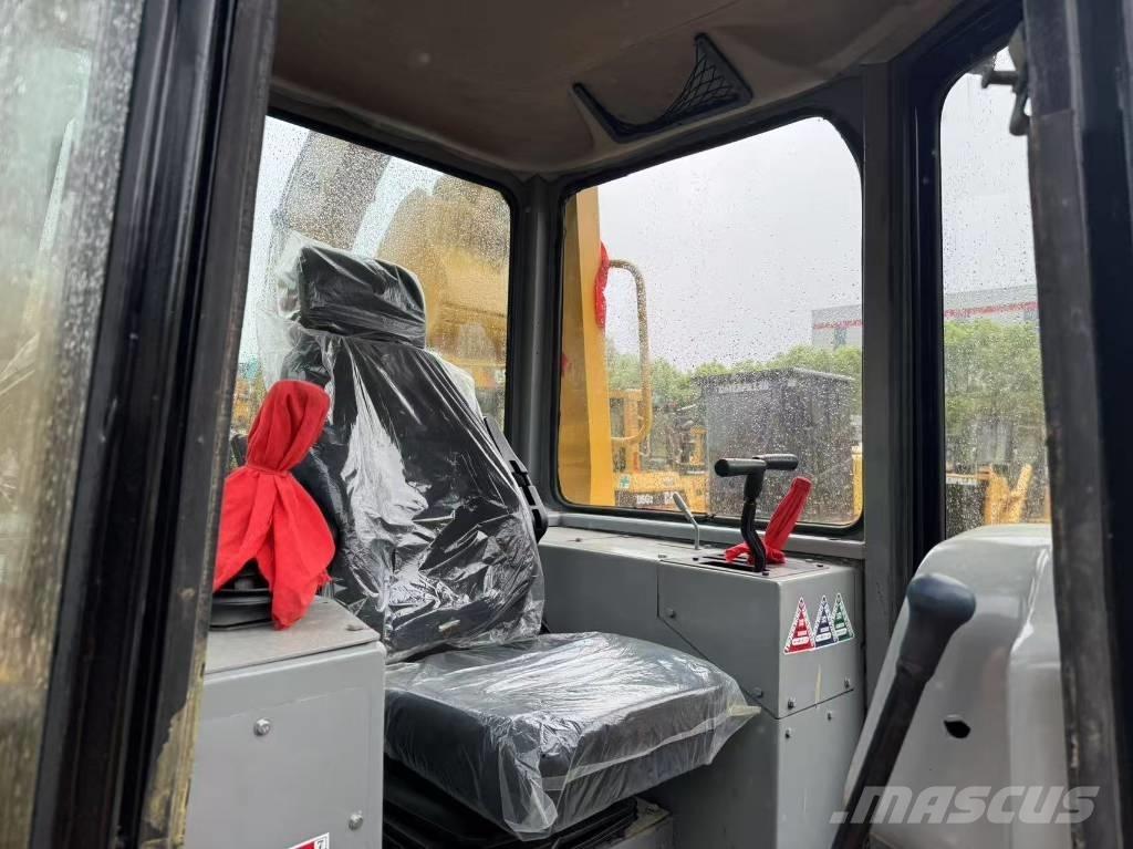 CAT D 7 G Μπουλντόζες με ερπύστριες