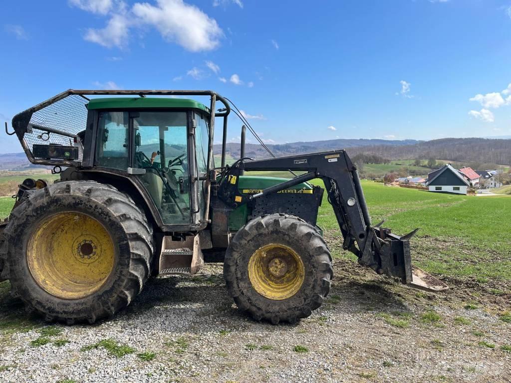 John Deere 6210 Τρακτέρ δασοπονίας