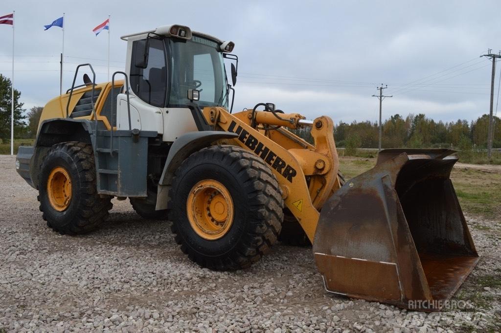 Liebherr 556 2plus2 Εργαλειοφορείς