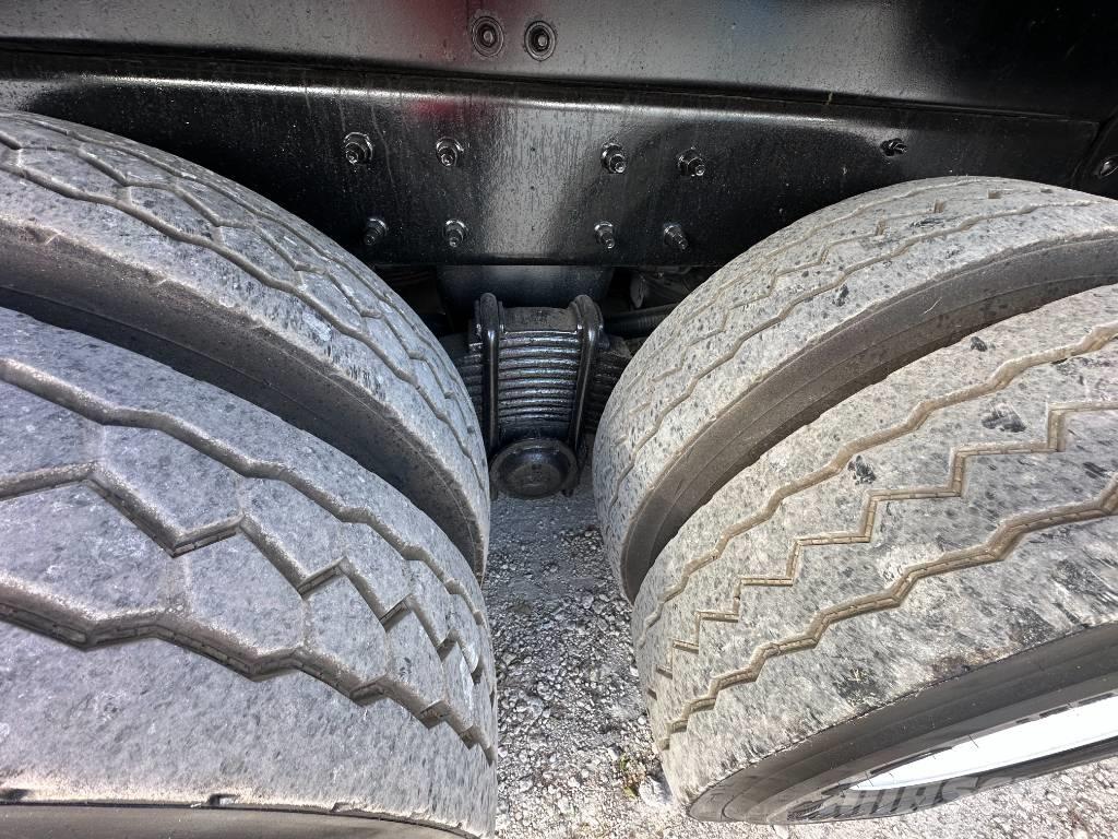 Mack GU713 Αποφρακτικά οχήματα