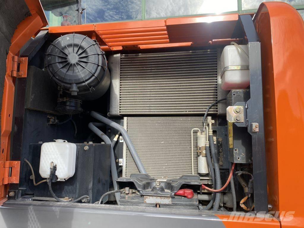 Hitachi ZX 140 W-3 Εκσκαφείς με τροχούς - λάστιχα