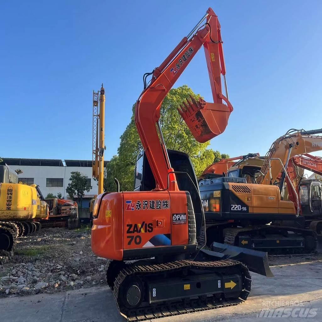 Hitachi ZX70 Εκσκαφείς με ερπύστριες