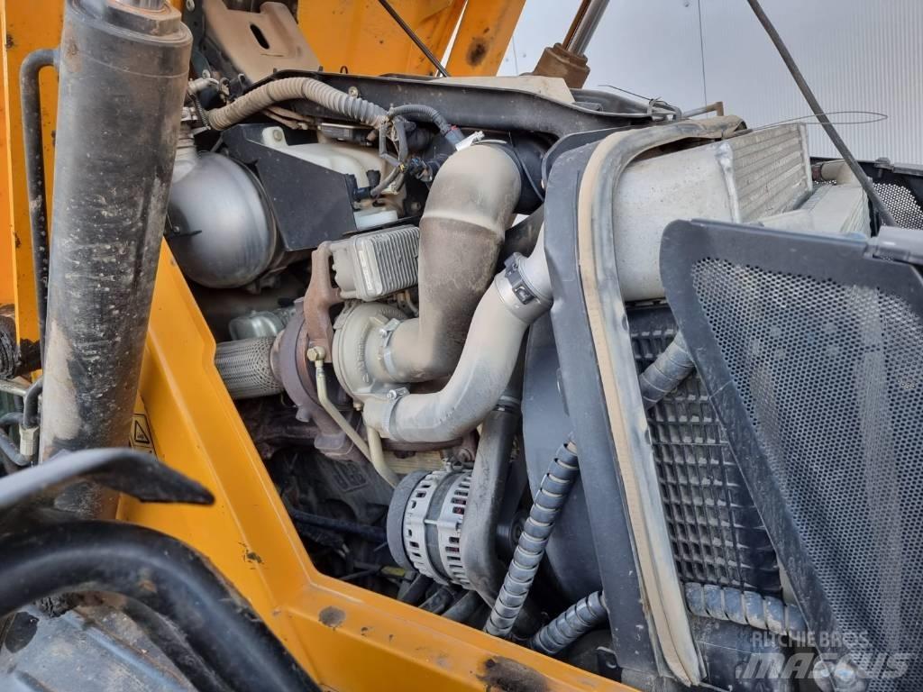 JCB 4 CX Εκσκαφείς Φορτωτές τύπου JCB