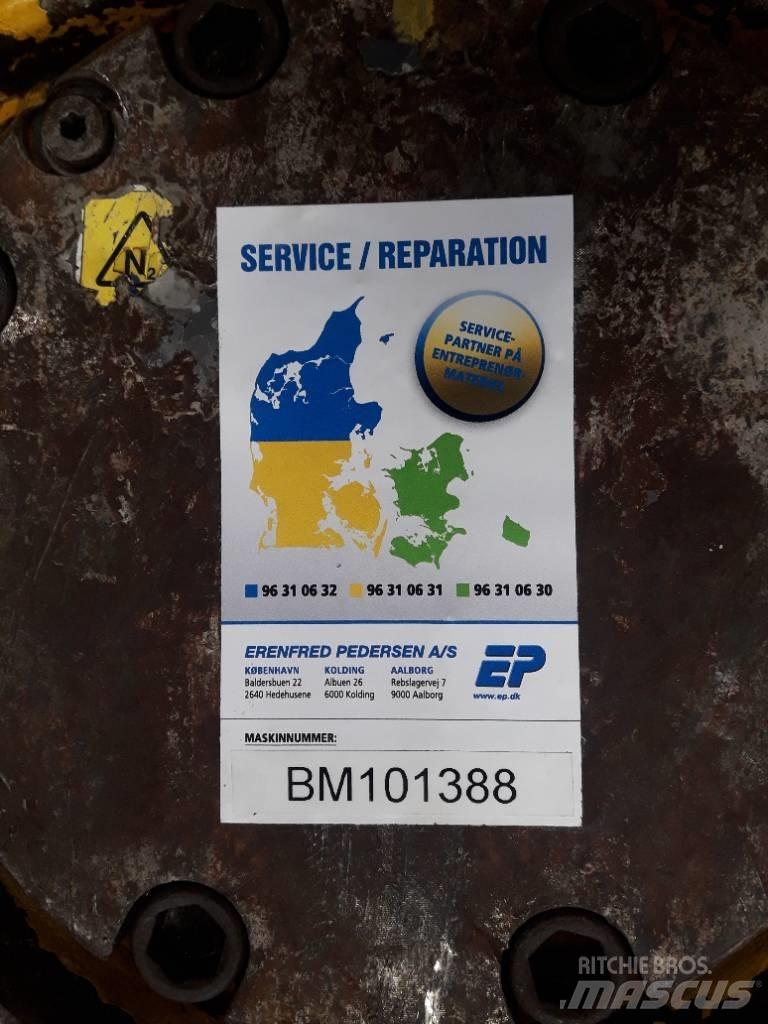 Atlas Copco SB 450 Σφυριά / Σπαστήρες