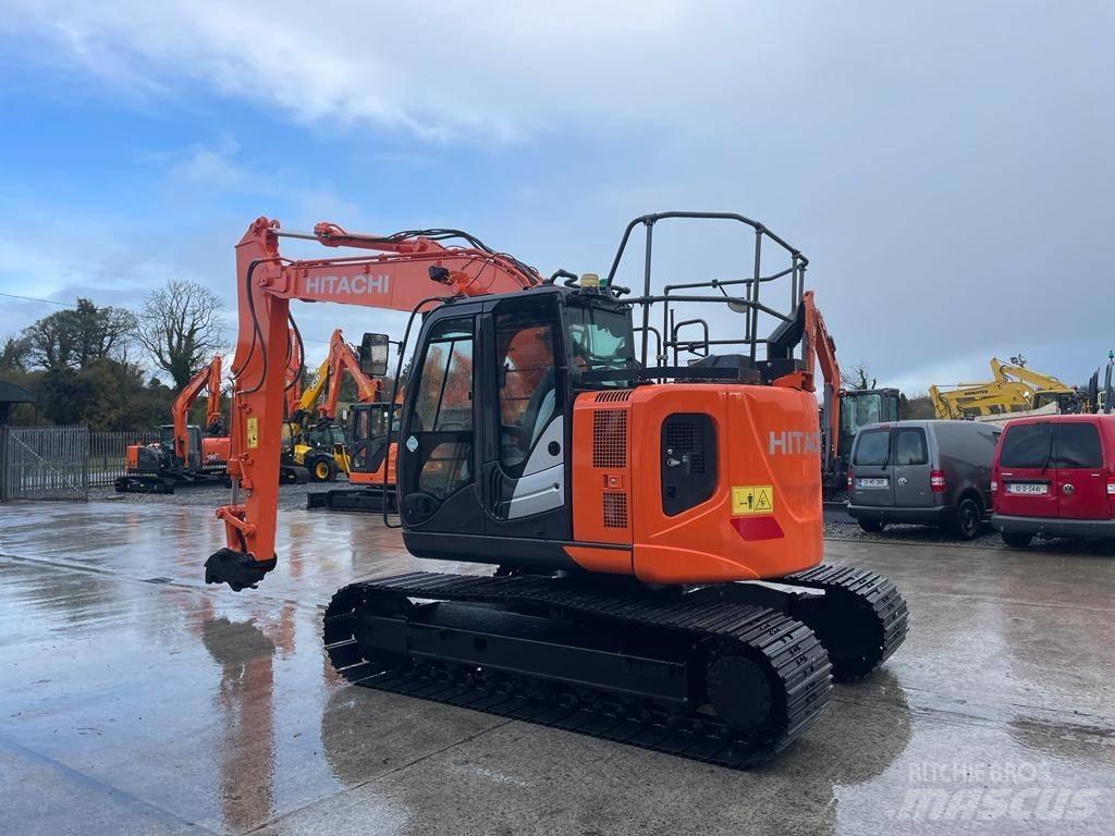 Hitachi ZX 135 US-6 Εκσκαφείς με ερπύστριες