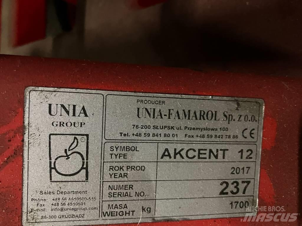 Unia Akcent 12 M Σβάρνες