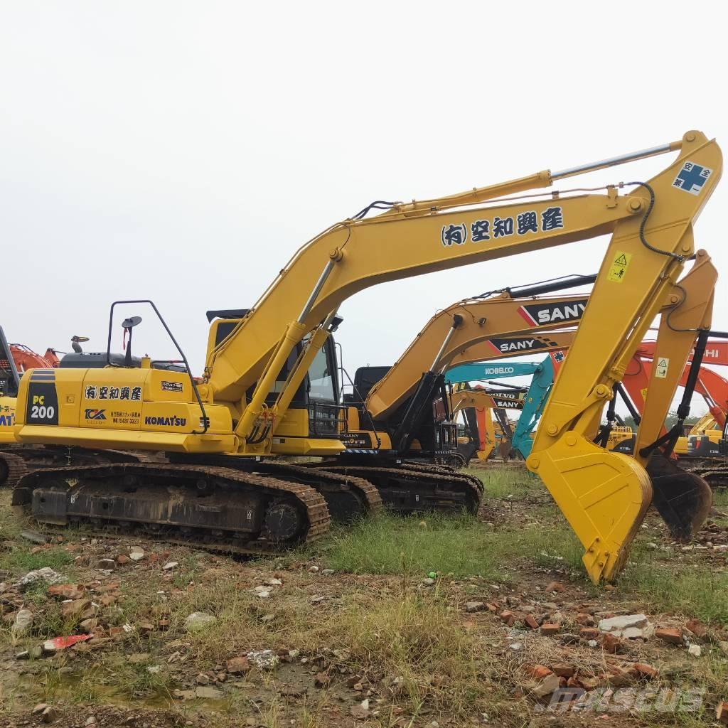 Komatsu PC200-8 Εκσκαφείς με ερπύστριες