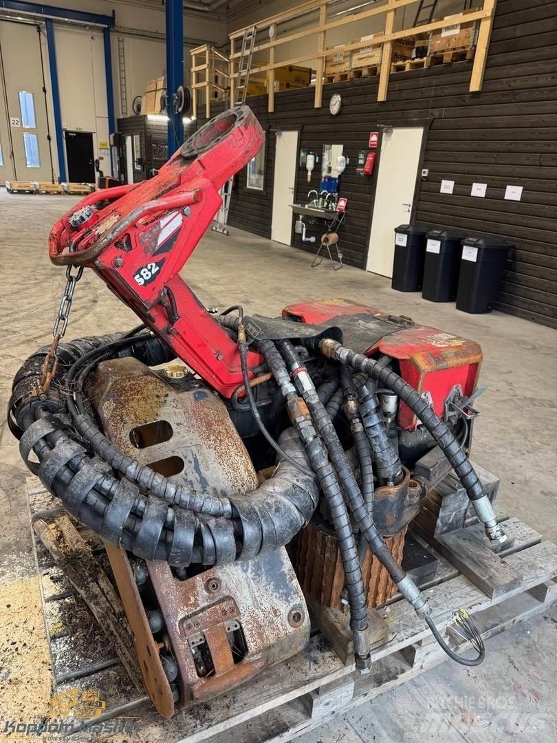 Komatsu S82 Κεφαλές συλλεκτικών μηχανών