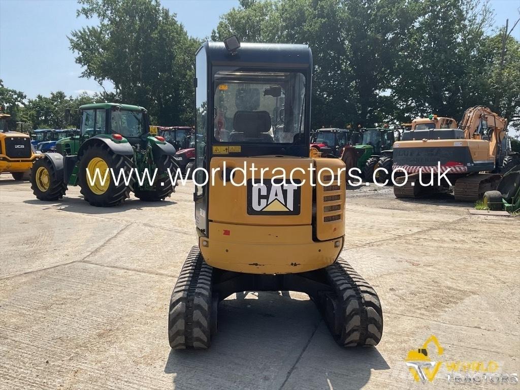 CAT 302.7 D Εκσκαφάκι (διαβολάκι) < 7t