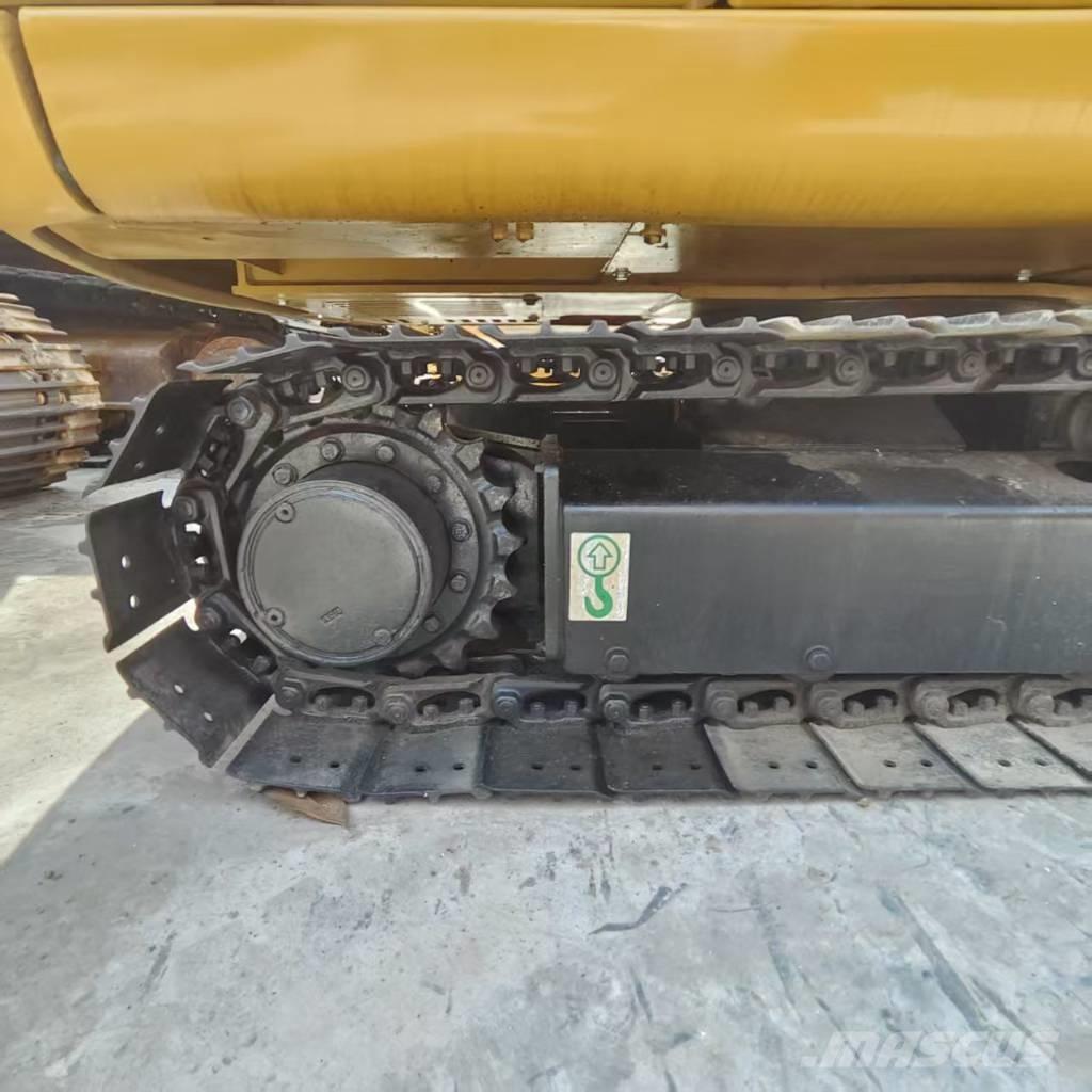 CAT 305.5 Εκσκαφείς με ερπύστριες