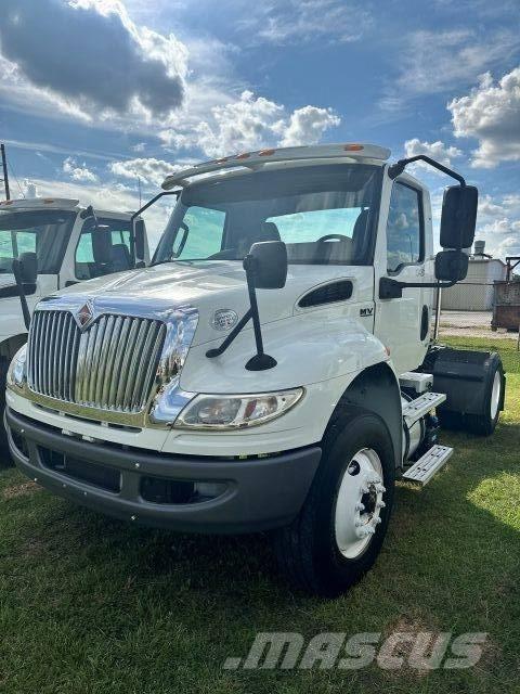 International MV607 Τράκτορες