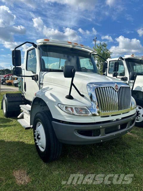 International MV607 Τράκτορες