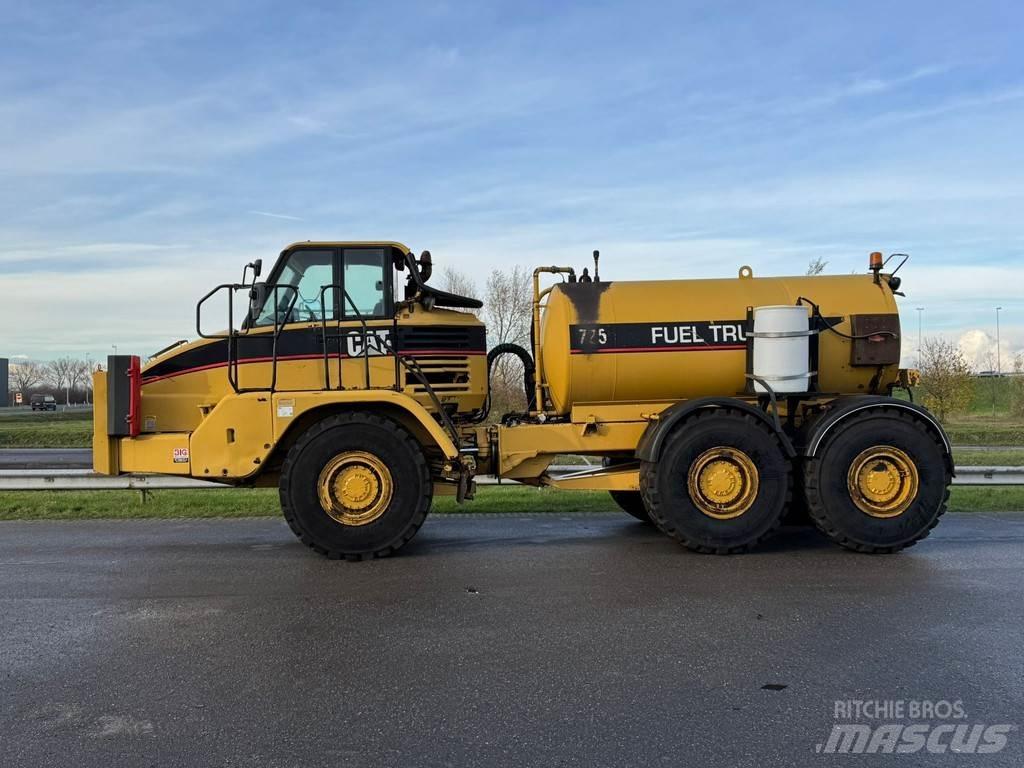CAT 725 Fuel truck Βυτιοφόρα φορτηγά