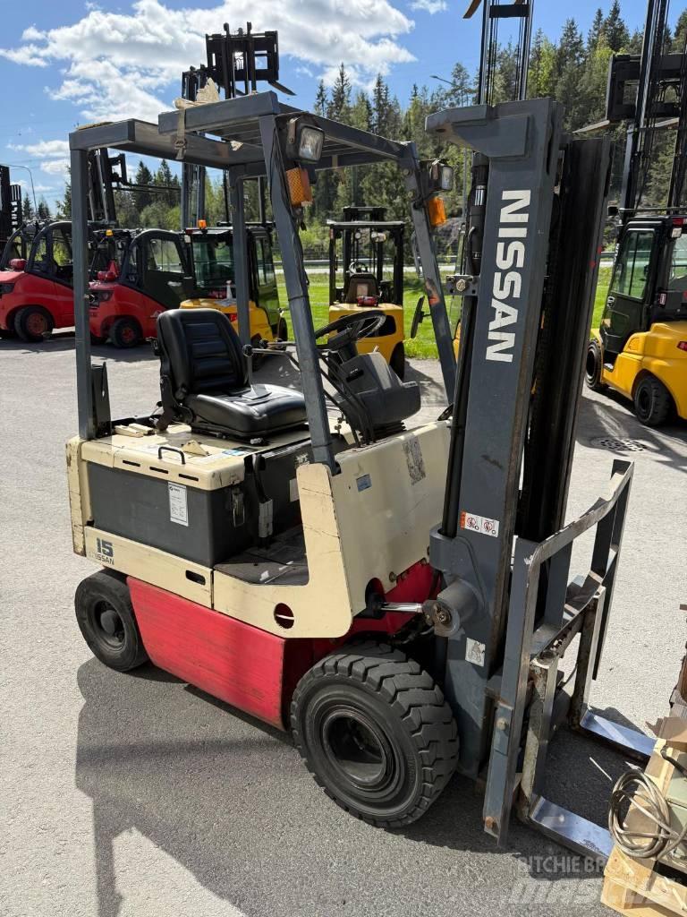 Nissan FP01 L 15 U Ηλεκτρικά περονοφόρα ανυψωτικά κλαρκ