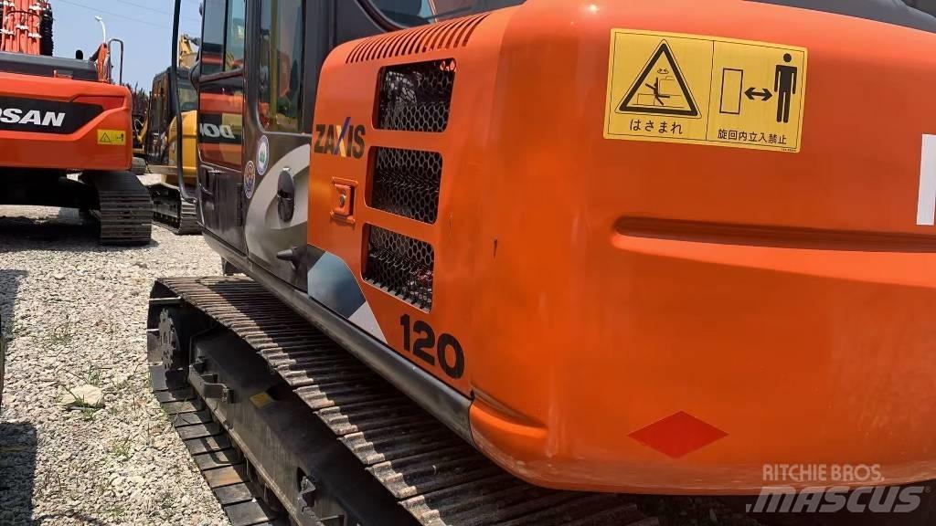 Hitachi ZAXIS120 Εκσκαφείς με ερπύστριες