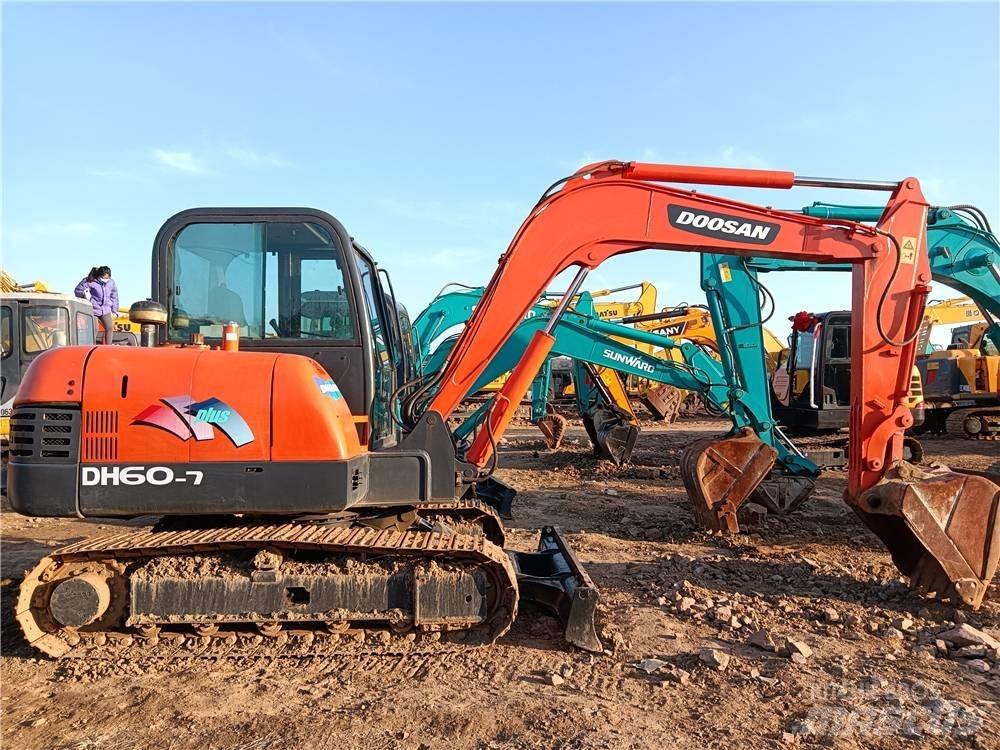 Doosan DH60-7 Εκσκαφείς με ερπύστριες