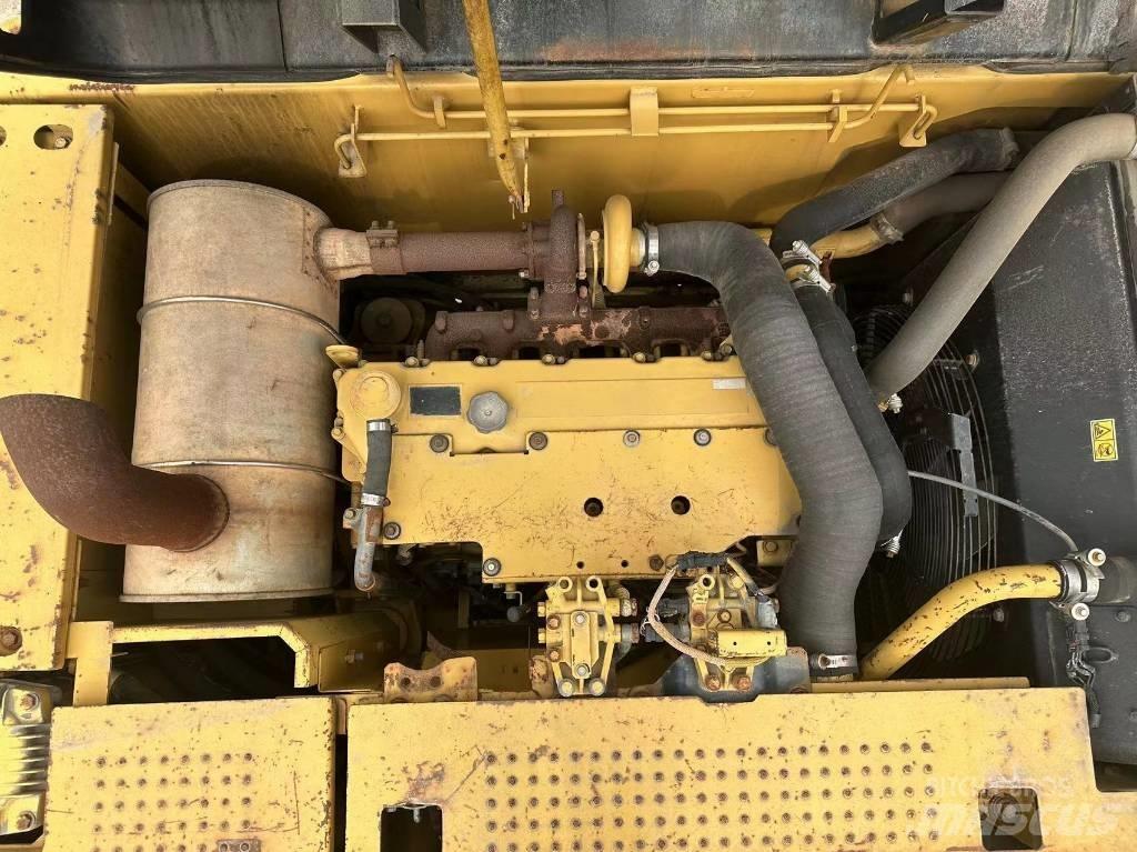 CAT 323D Εκσκαφείς με ερπύστριες