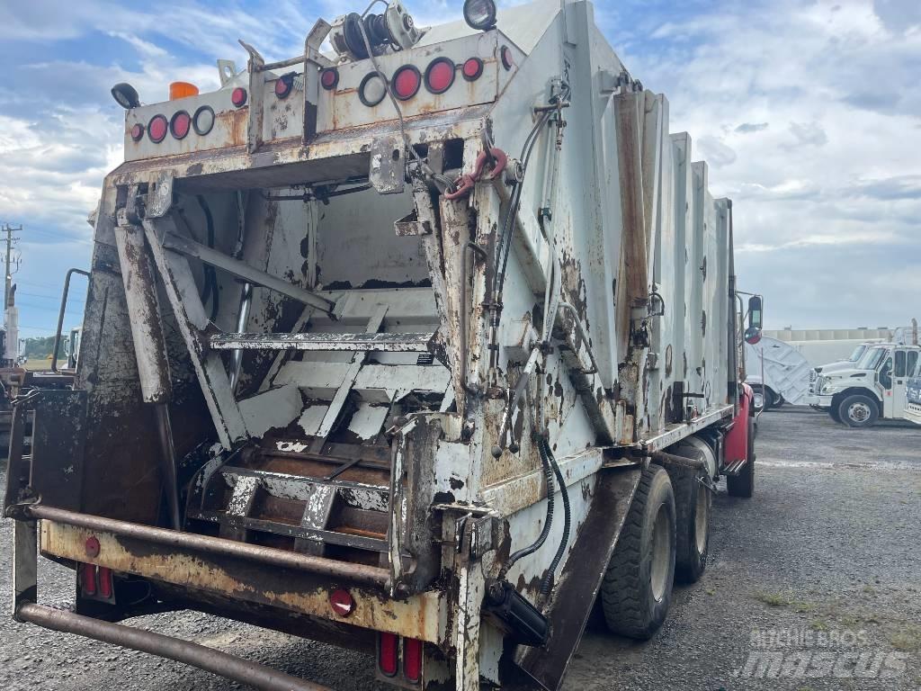 Sterling L7500 Απορριμματοφόρα
