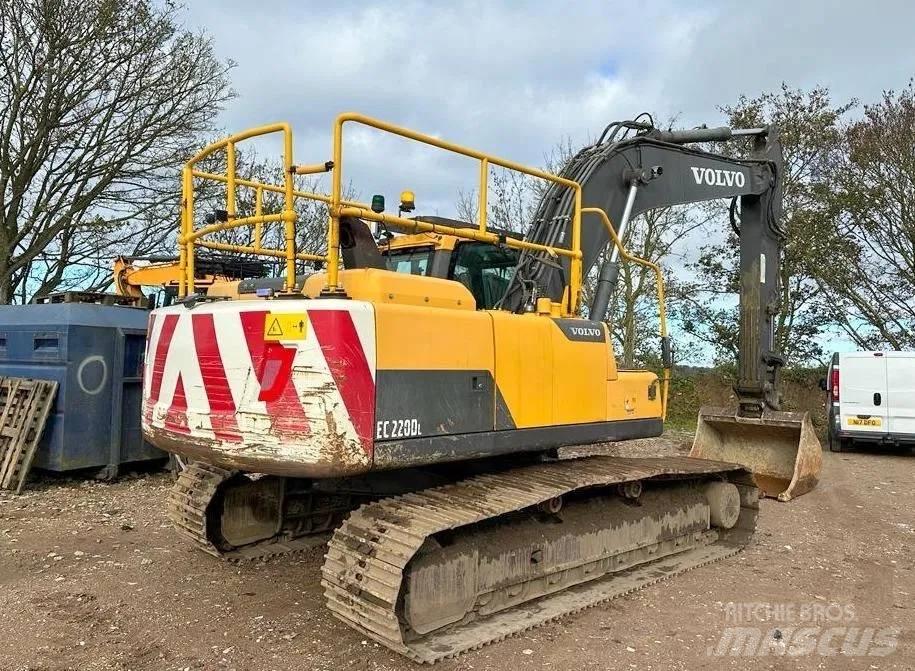 Volvo EC 220 DL Εκσκαφείς με ερπύστριες