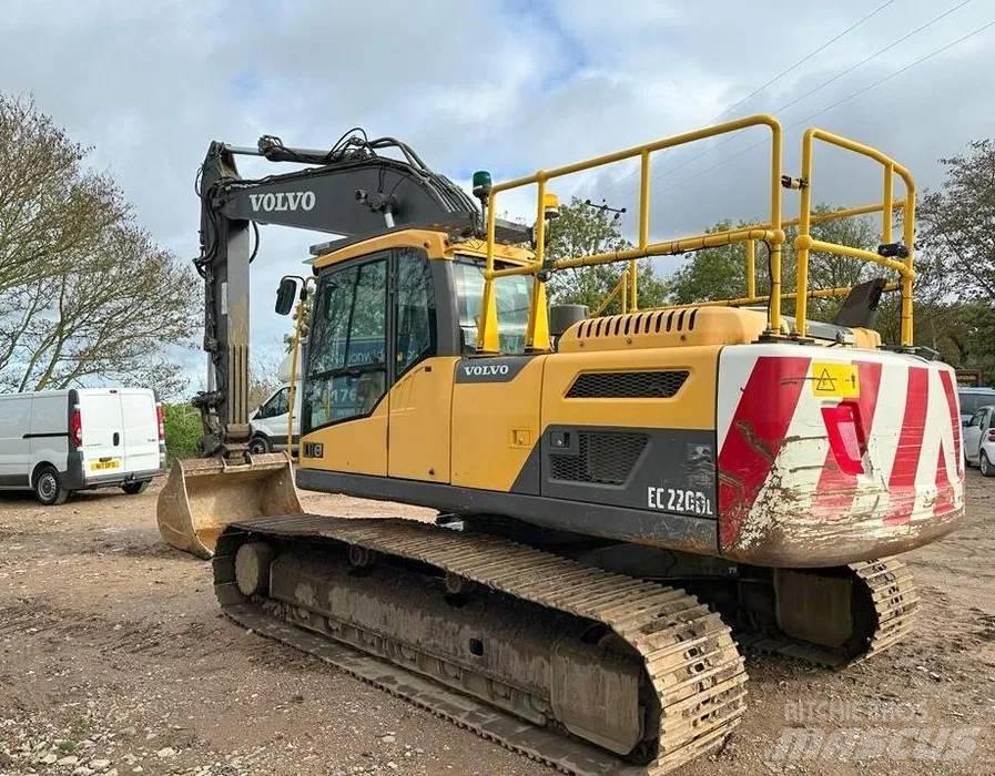 Volvo EC 220 DL Εκσκαφείς με ερπύστριες