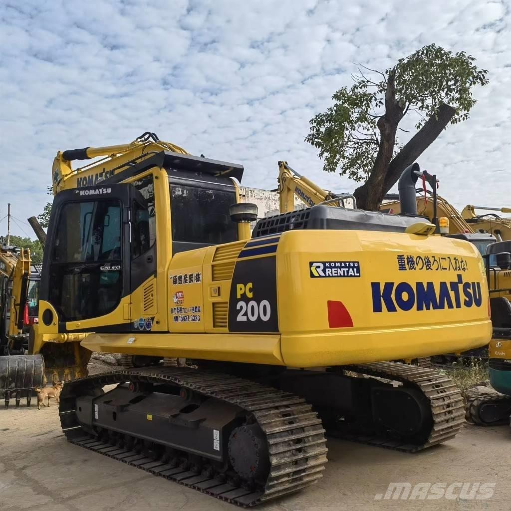 Komatsu PC 200 Εκσκαφείς με ερπύστριες