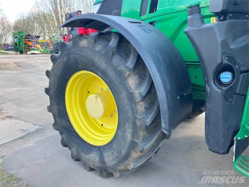 John Deere 6250R Τρακτέρ