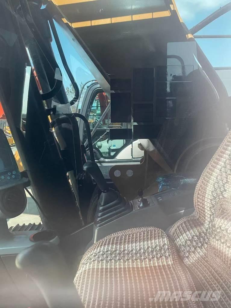 CAT 330D2 Εκσκαφείς με ερπύστριες