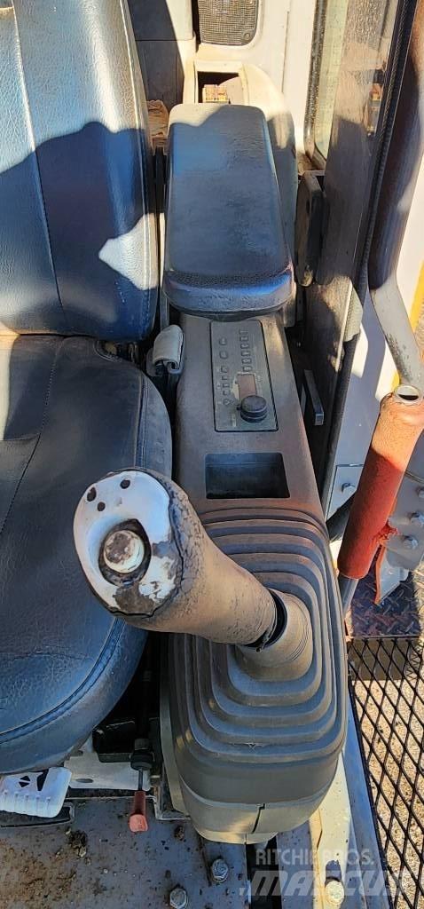 Hitachi ZX 225 USR Εκσκαφείς με ερπύστριες