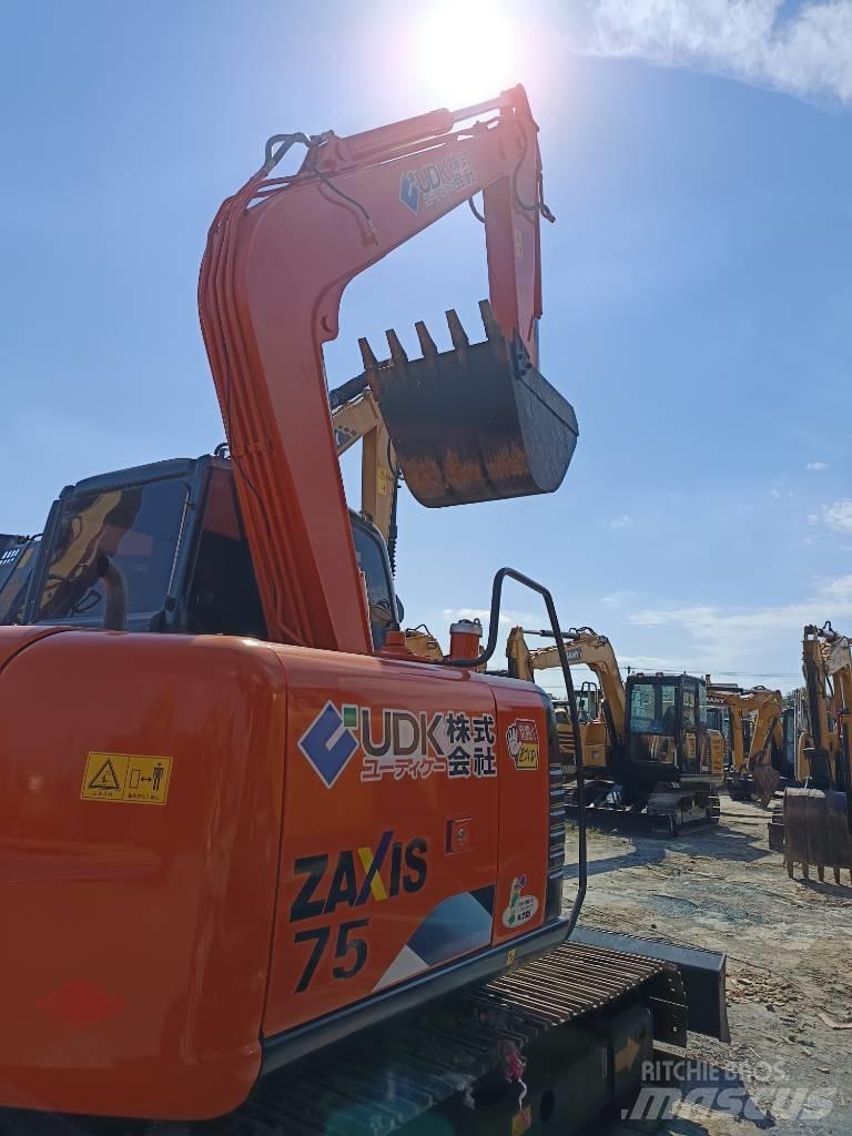 Hitachi ZX 75 Μίνι εκσκαφείς 7t - 12t