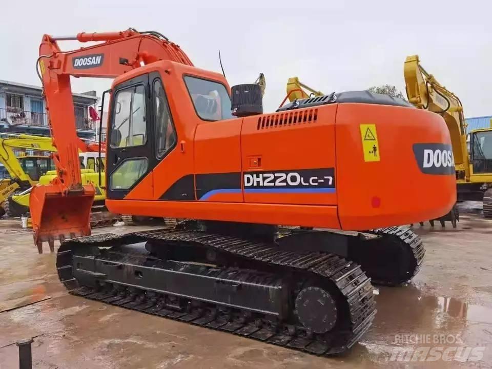 Doosan DH 220 Εκσκαφείς με ερπύστριες