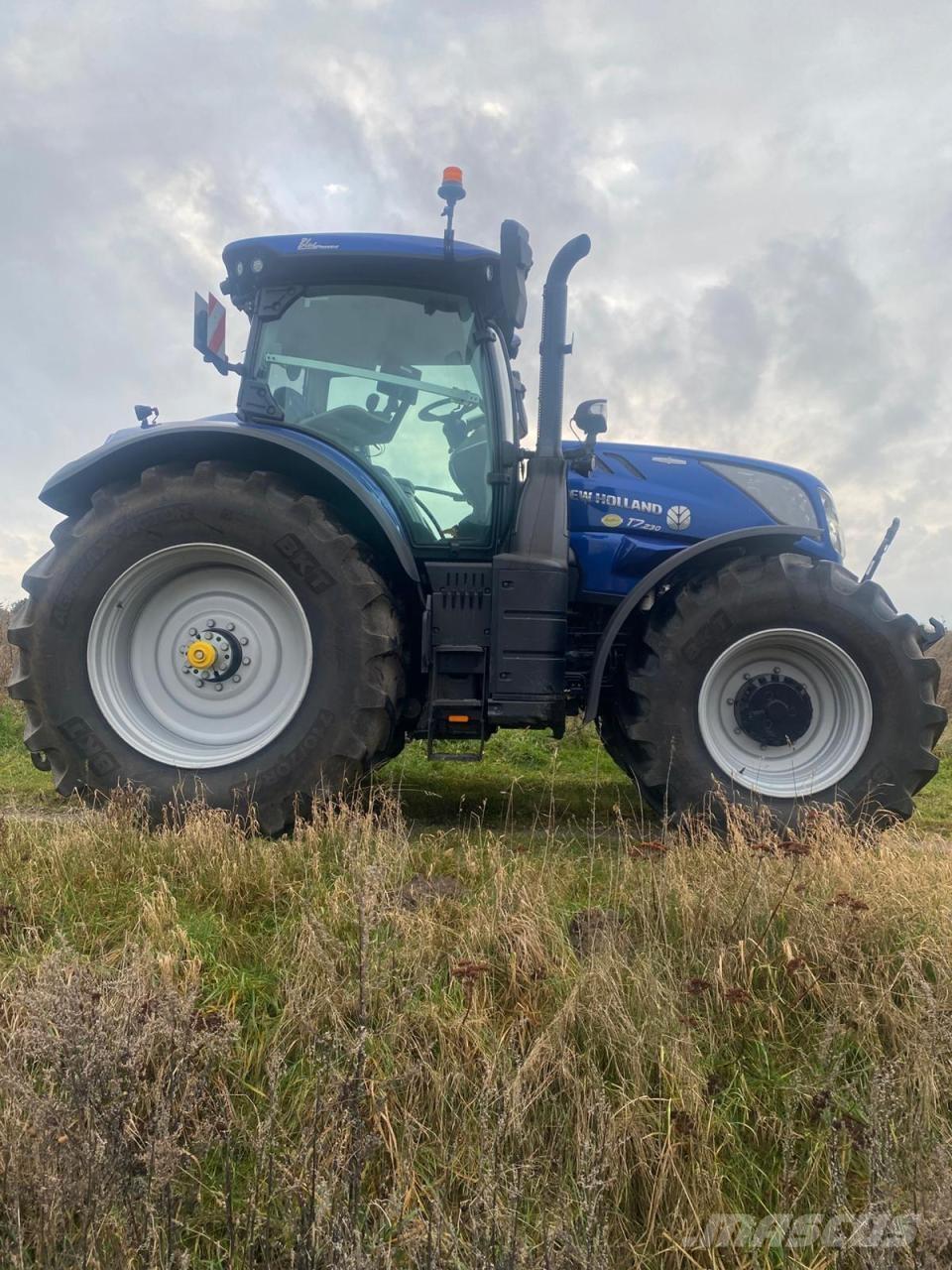 New Holland T7.230 Τρακτέρ
