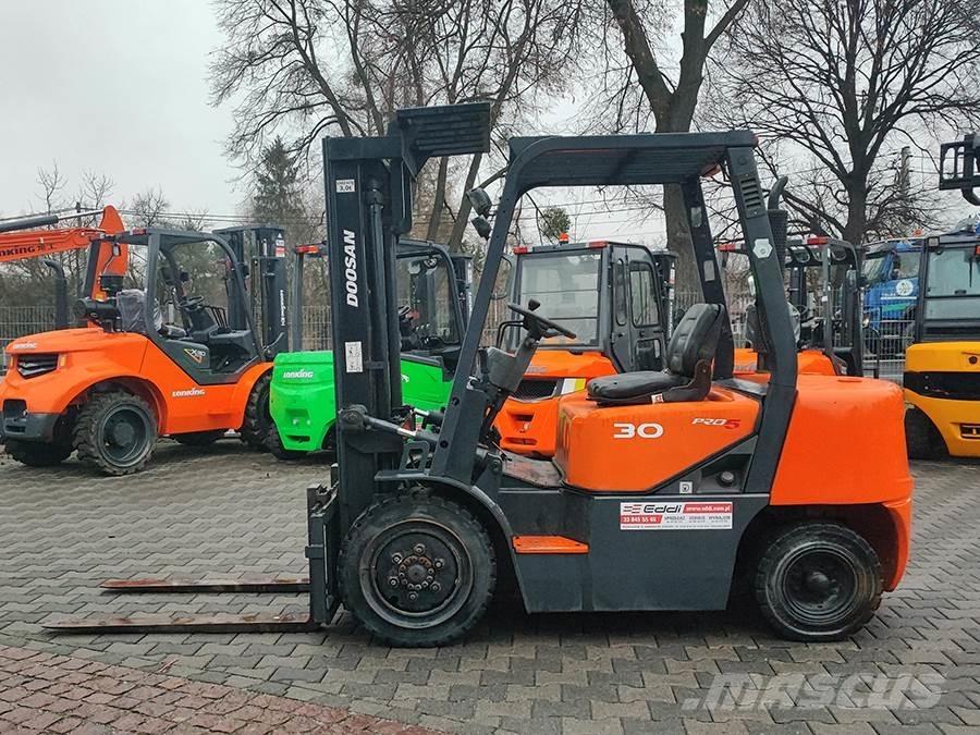 Doosan D30G Πετρελαιοκίνητα Κλαρκ